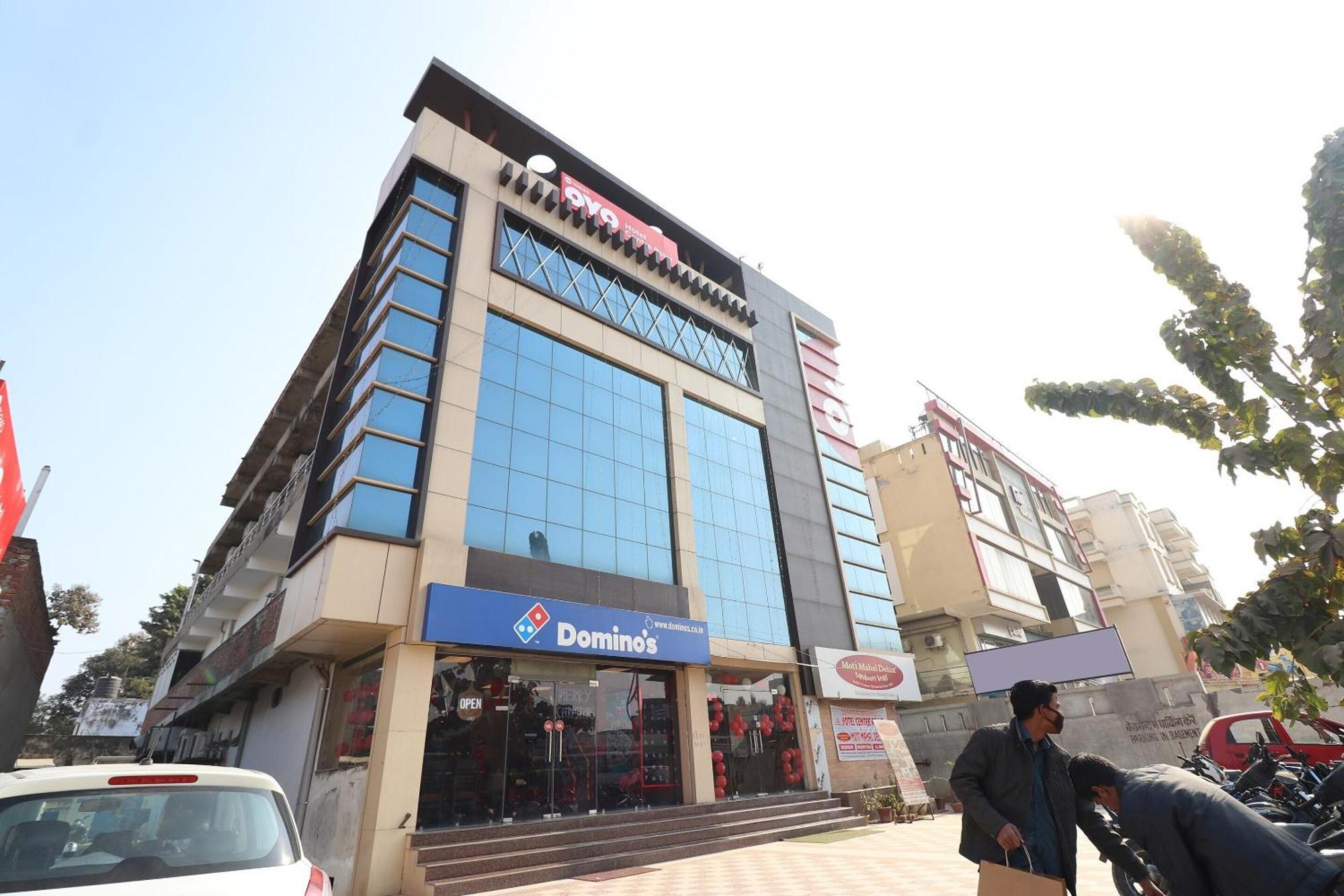 Hotel Centre Point Gorakhpur Bagian luar foto